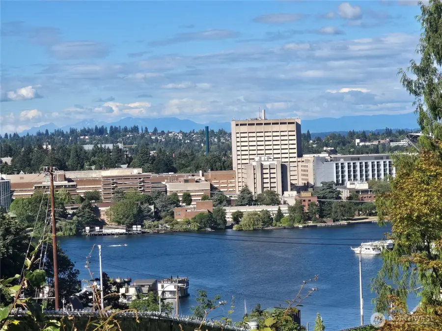 2419 Federal Avenue E, Seattle, WA 98102 - #2