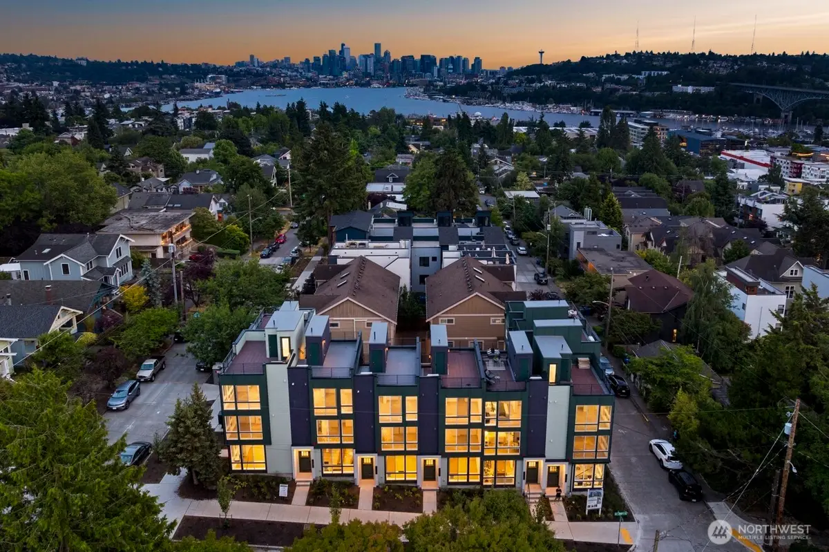 3852 Carr Place N, Seattle, WA 98103 - #1