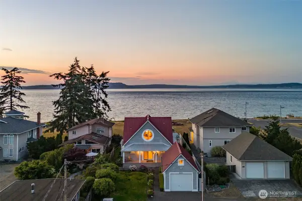 8656 NE Point No Point Road, Hansville, WA 98340