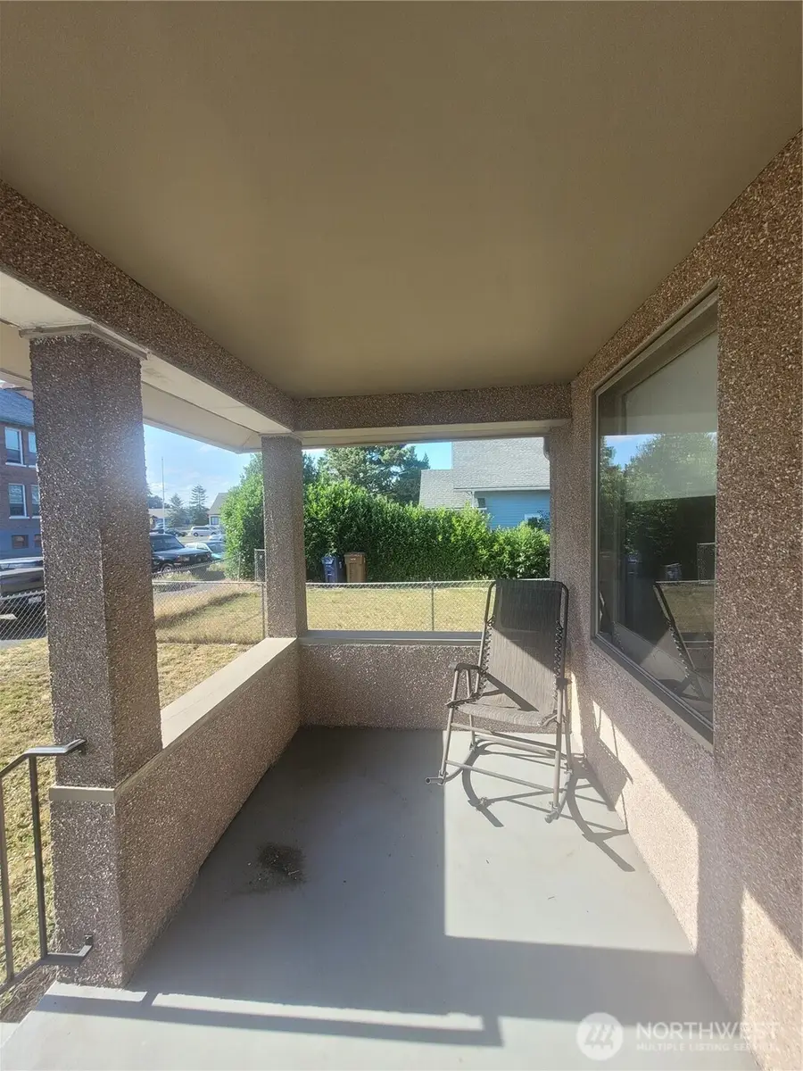 5823 S Lawrence, Tacoma, WA 98409 - #2