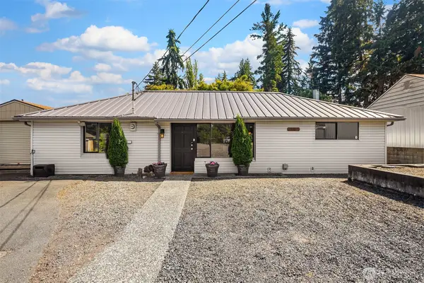 4900 238th Place Sw, Mountlake Terrace, WA 98043