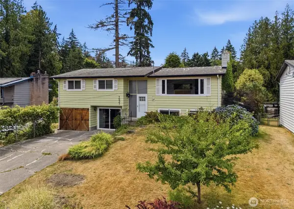 1527 Crestview Drive, Bremerton, WA 98312