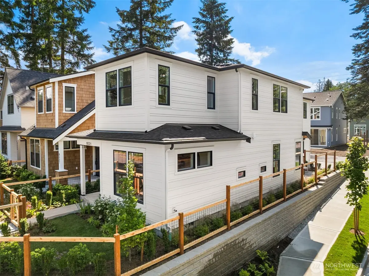 9331 126th Avenue Ne, Kirkland, WA 98033 - #1