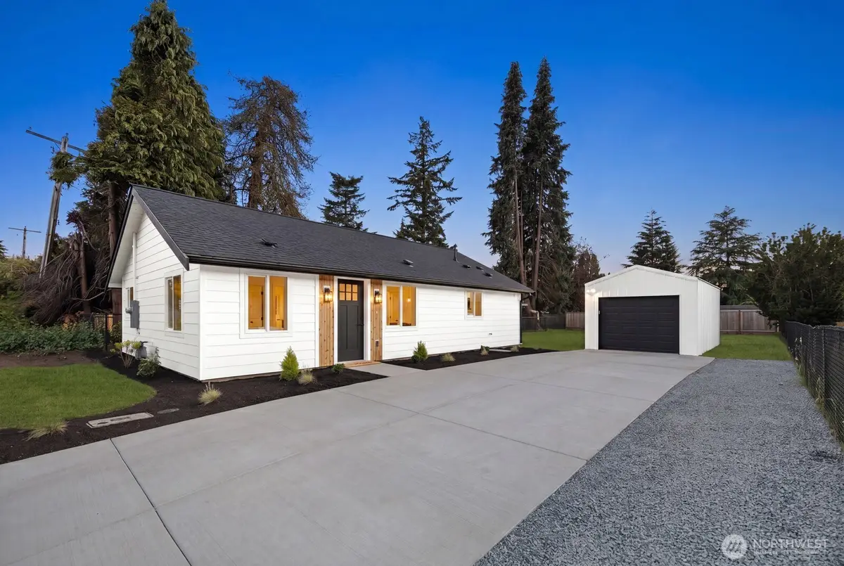 2105 D St Se, Auburn, WA 98002 - #1