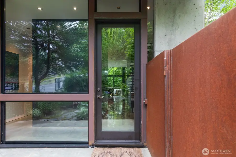 1701 33rd Avenue, Seattle, WA 98122 - #3