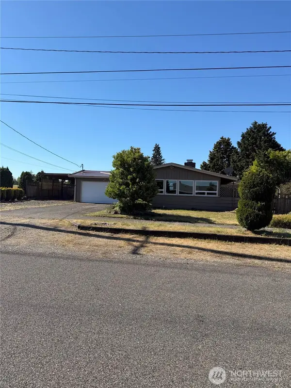 5702 N 14th Street, Tacoma, WA 98406