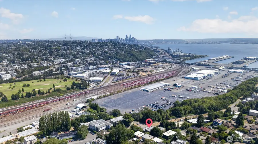 2551 Thorndyke Avenue W #402, Seattle, WA 98199 - #3