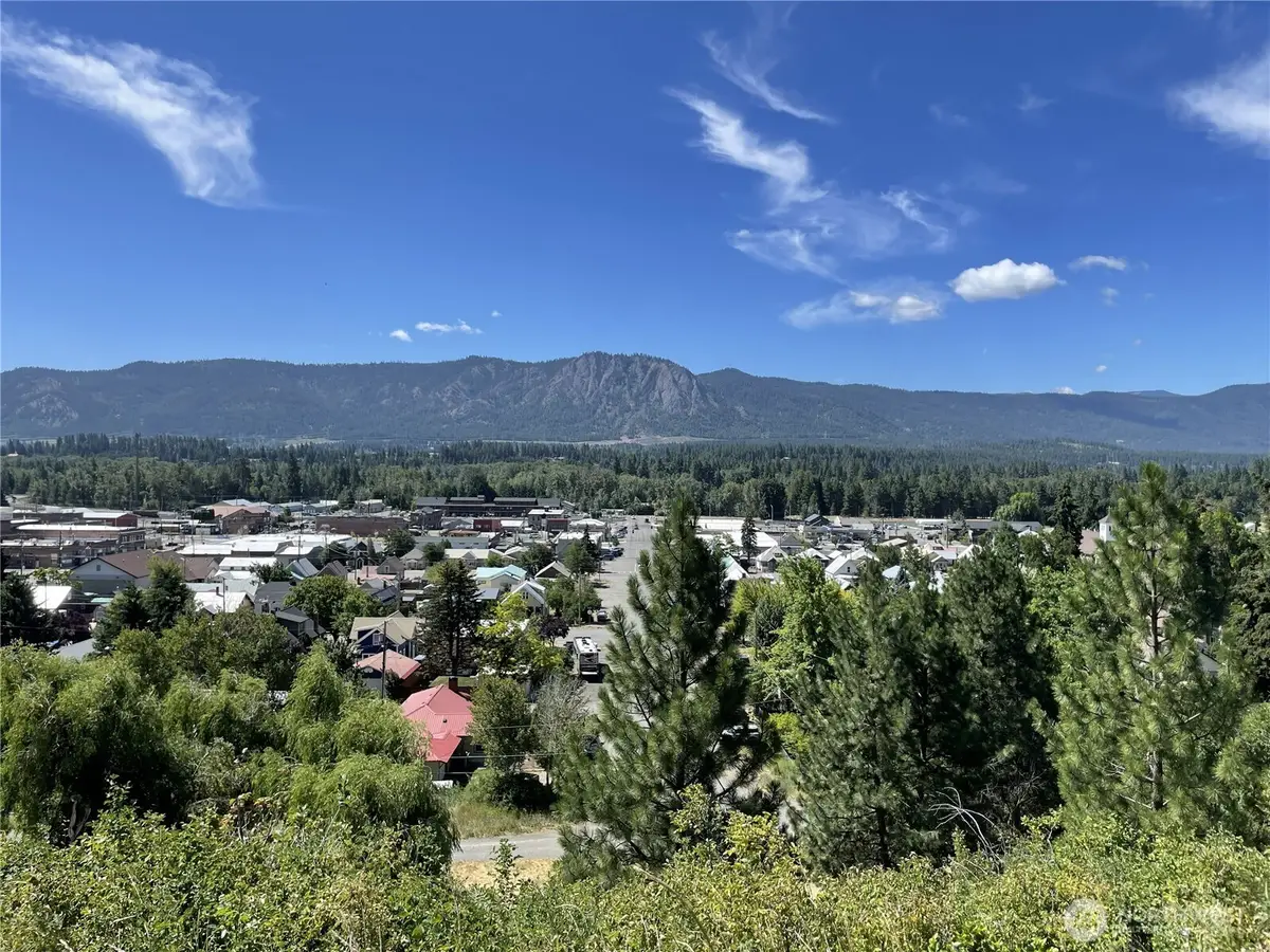 200 W Fourth Street, Cle Elum, WA 98922 - #1