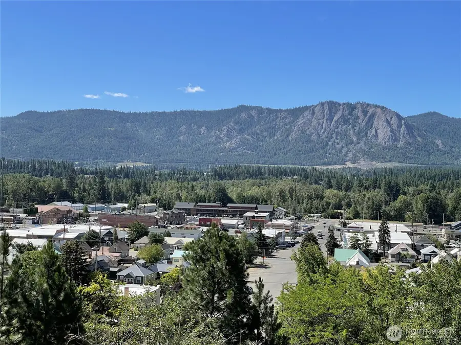 200 W Fourth Street, Cle Elum, WA 98922 - #3