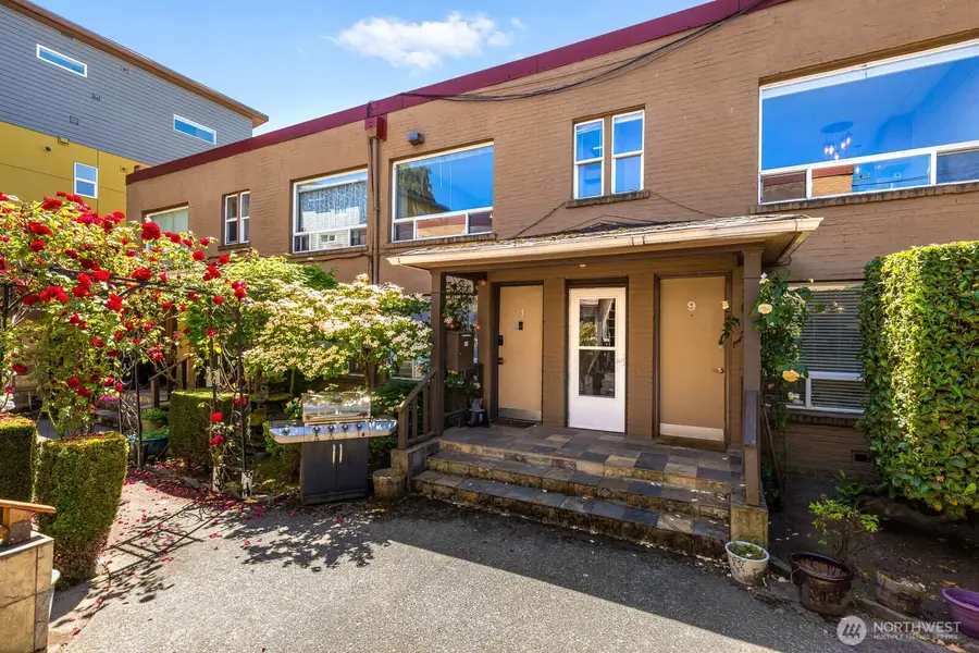 120 14th Avenue #12, Seattle, WA 98122 - #2