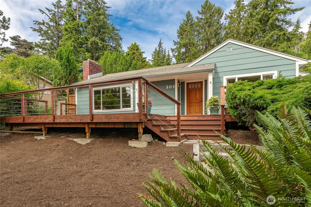 203 N 34th Street, Bellingham, WA 98225 - #1
