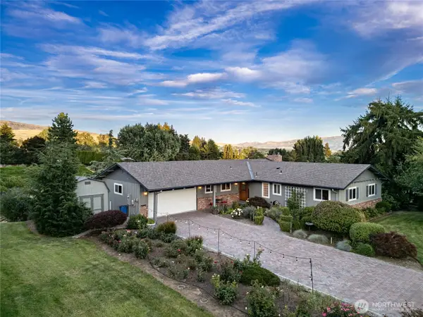 3275 Burch Mountain Road, Wenatchee, WA 98801