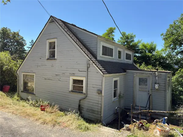 4411 Pacific Way, Longview, WA 98632