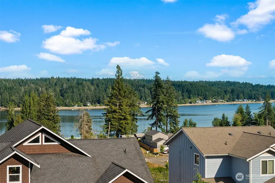 41 E Blackwell Street, Allyn, WA 98524 - #2