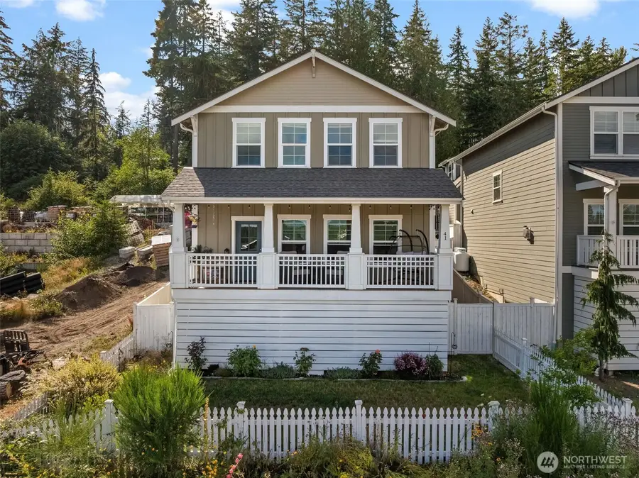 41 E Blackwell Street, Allyn, WA 98524 - #3