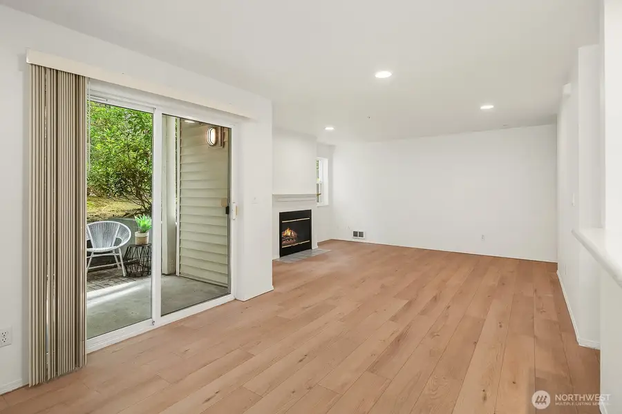 2989 142nd Place Se #3, Bellevue, WA 98007 - #2