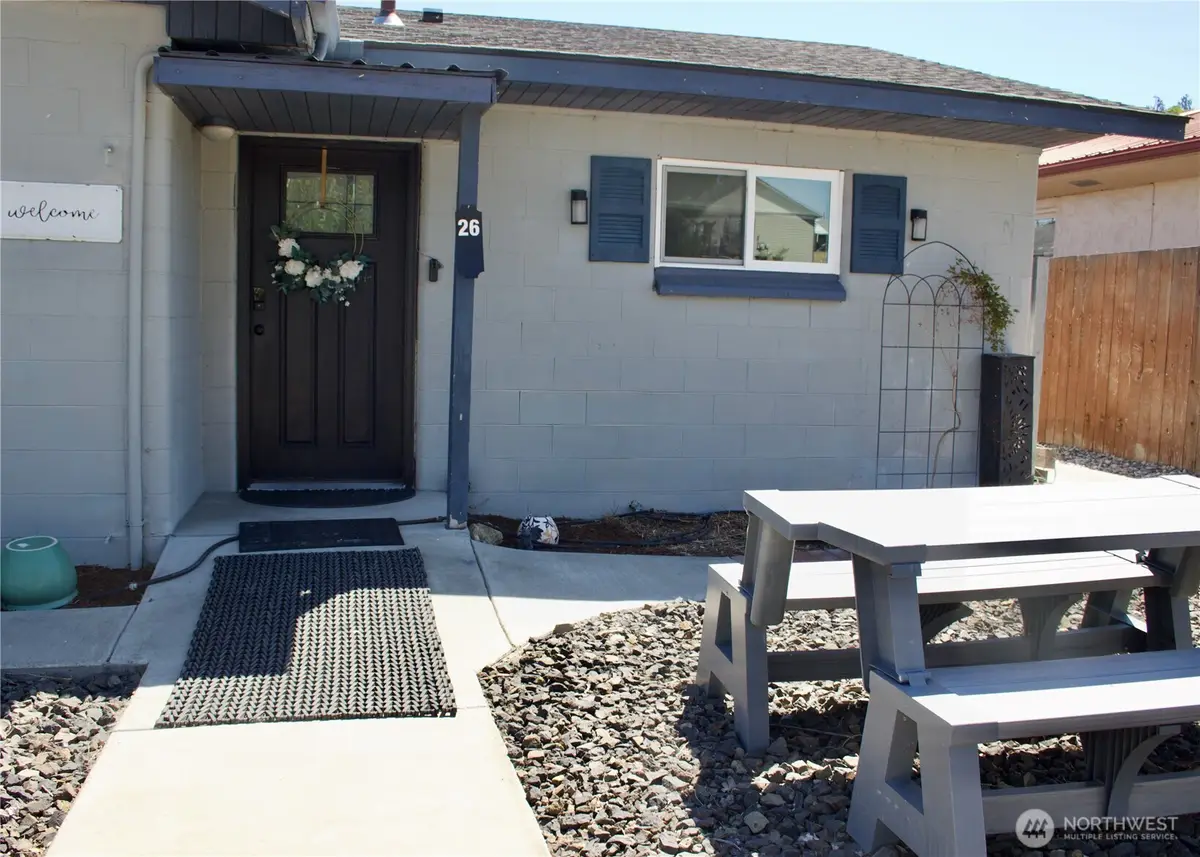 26 Ginkgo Street N, Soap Lake, WA 98851 - #1