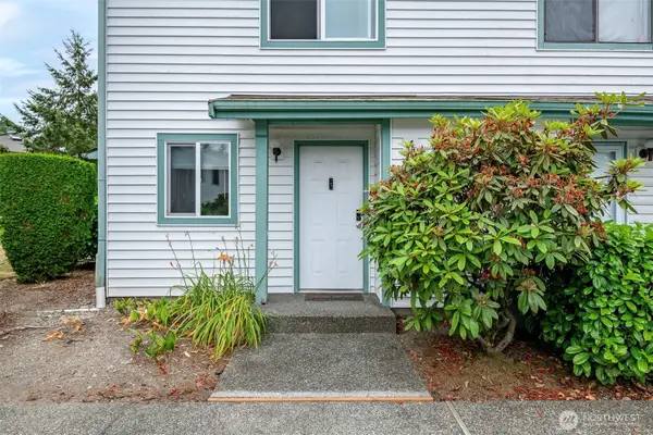 1721 SW 318th Place #48A, Federal Way, WA 98023