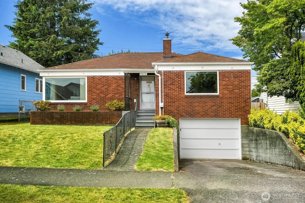 2010 Virginia Avenue, Everett, WA 98201 - #1