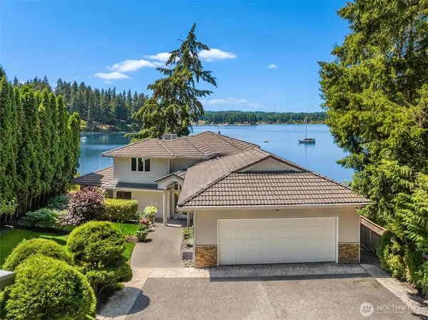 17011 Lemolo Shore Drive Ne, Poulsbo, WA 98370