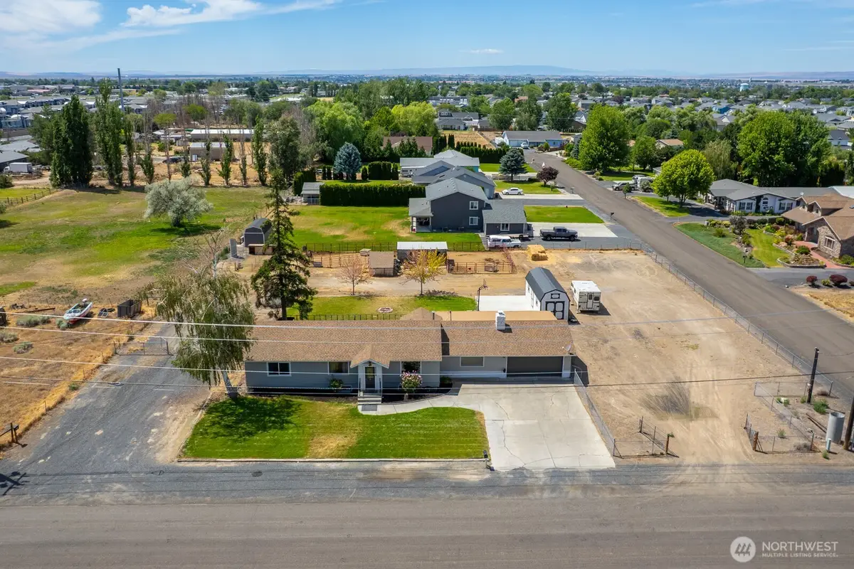 2096 Hamilton Road Ne, Moses Lake, WA 98837 - #1