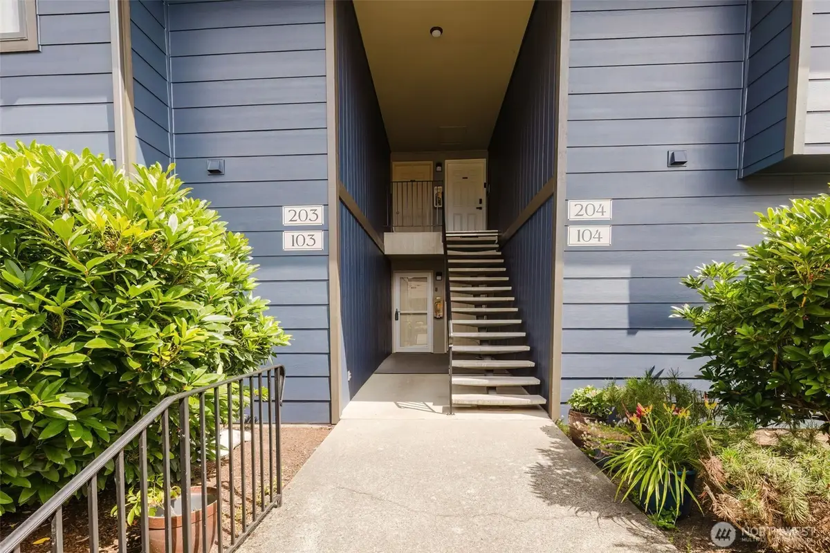 3580 Narrows View Lane Ne #103, Bremerton, WA 98310 - #1