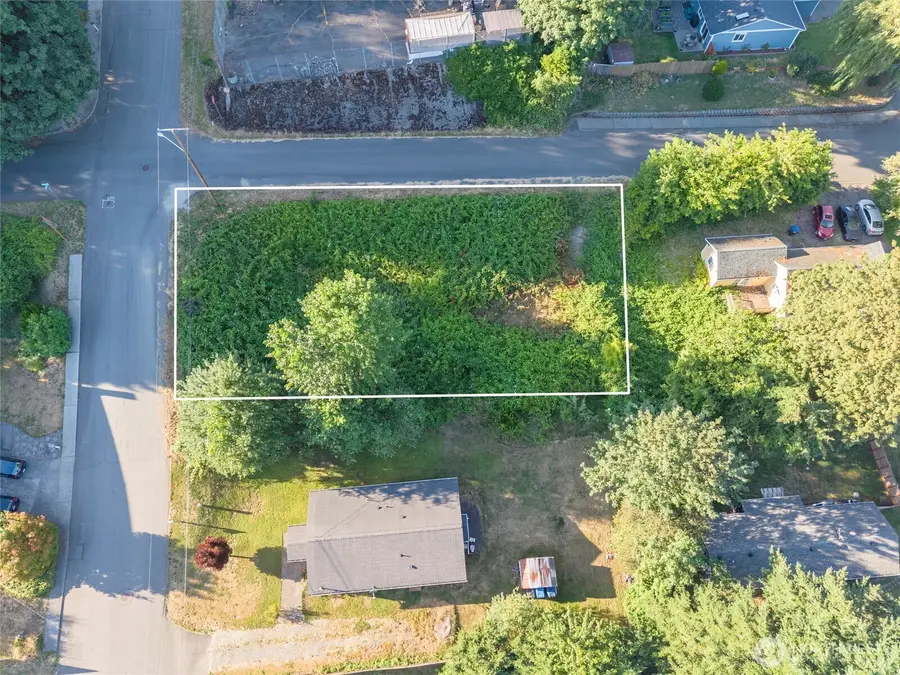 810 S 5th Avenue Sw, Tumwater, WA 98512 - #2
