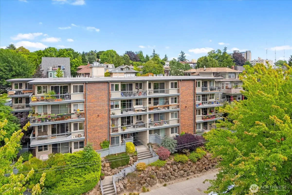 732 11th Avenue E #404, Seattle, WA 98102 - #1