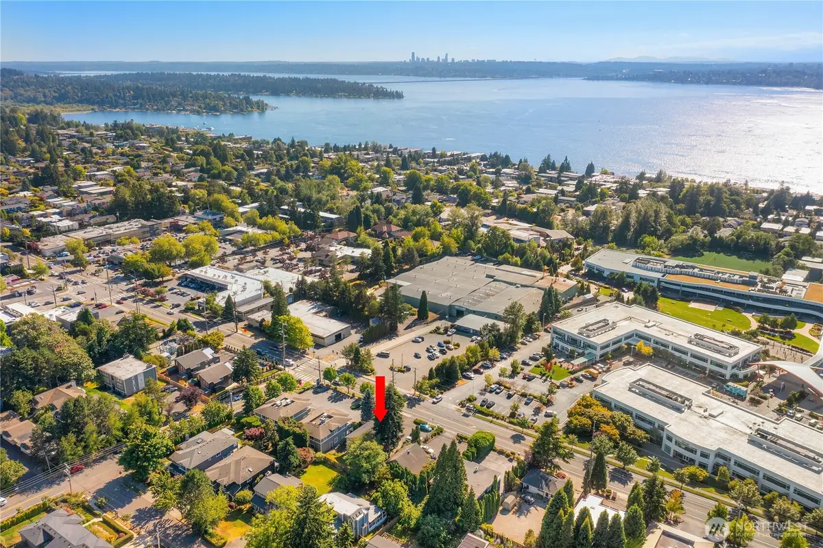 822 6th Street S, Kirkland, WA 98033 - #1