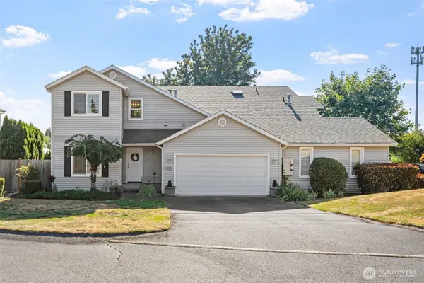 6714 109th Street Ct E, Puyallup, WA 98373