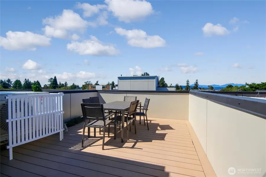 3025 62nd Avenue Sw, Seattle, WA 98116 - #2