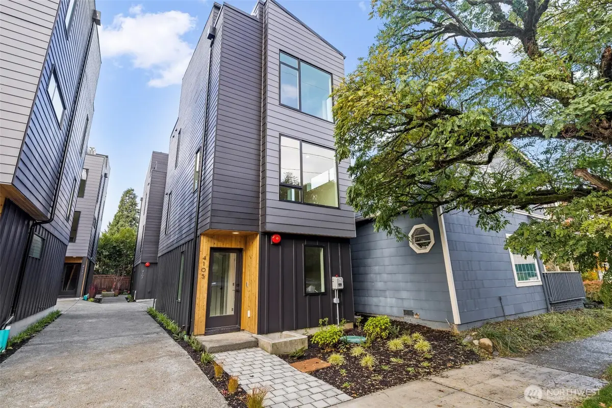 4105 25th Avenue Sw, Seattle, WA 98106 - #1