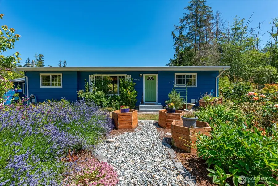 3547 Smugglers Cove Road, Greenbank, WA 98253 - #2