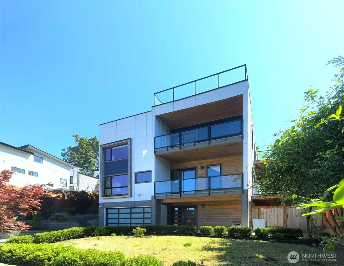 3621 Lincoln Avenue Ne, Renton, WA 98056 - #1