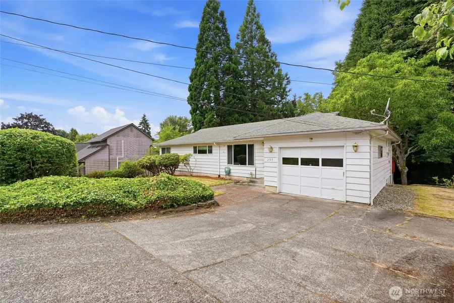 205 N 21st Avenue, Kelso, WA 98626 - #2