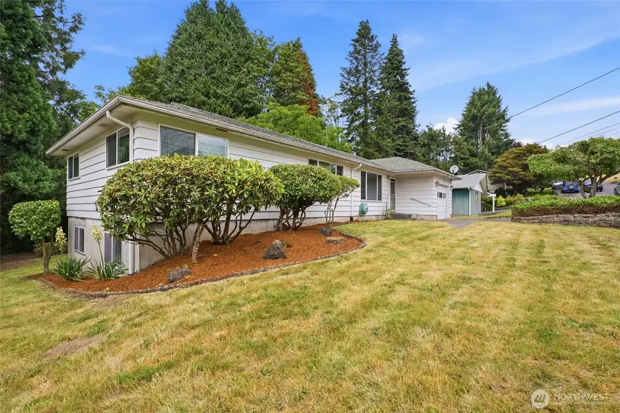 205 N 21st Avenue, Kelso, WA 98626 - #3
