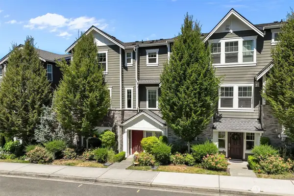 23930 SE 45th Place, Sammamish, WA 98029
