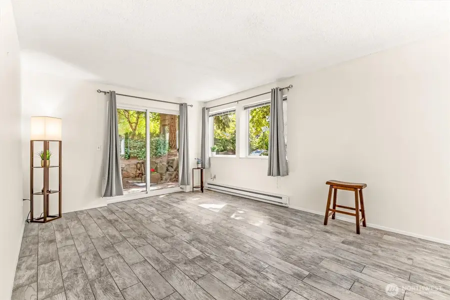 5912 California Avenue Sw #102, Seattle, WA 98136 - #3