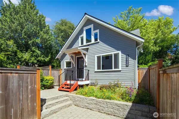 6538 11th Avenue Nw #2, Seattle, WA 98117