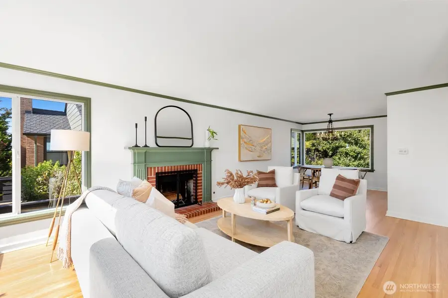 3848 29th Avenue W, Seattle, WA 98199 - #3