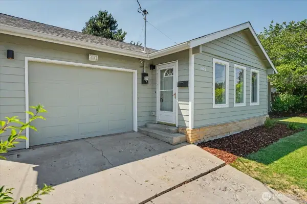 1004 Vista Pl., Wenatchee, WA 98801