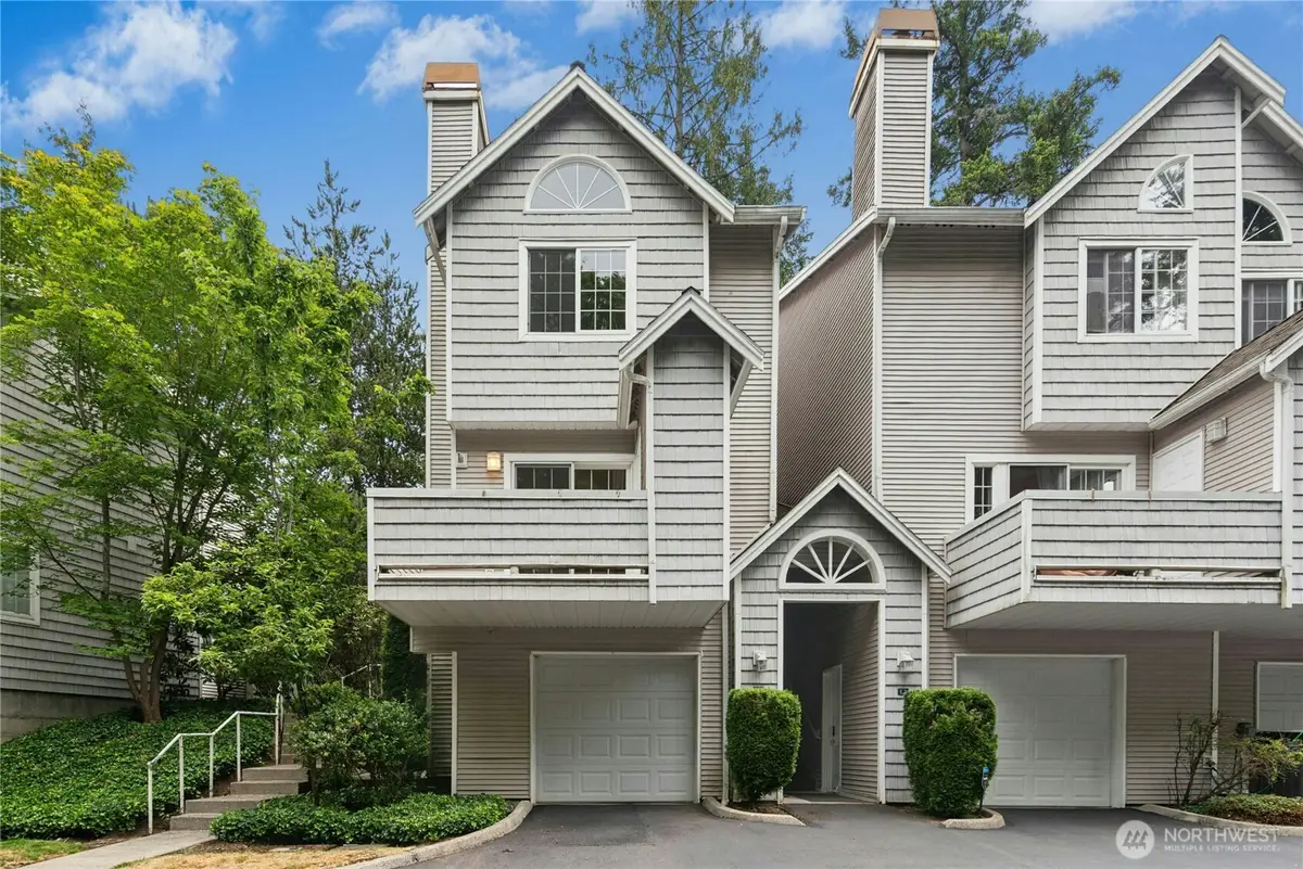 601 12th Avenue Nw #E1, Issaquah, WA 98027 - #1