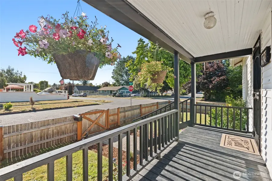 928 F Street, Centralia, WA 98531 - #3