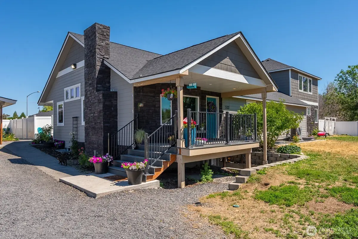 1400 E Nelson Road, Moses Lake, WA 98837 - #1