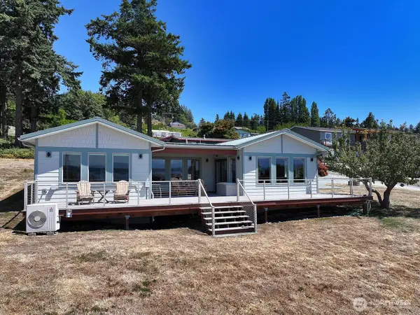 4883 Magellan Drive, Freeland, WA 98249