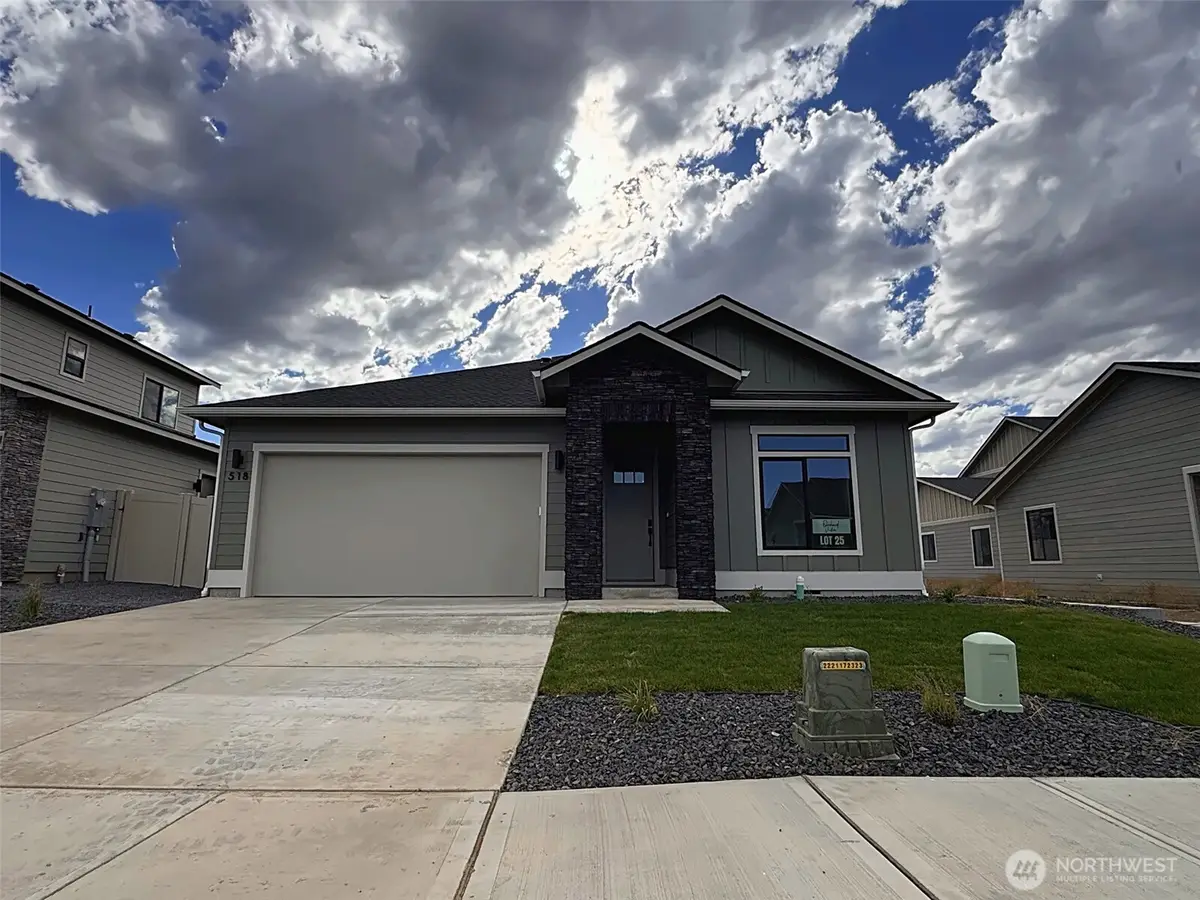 518 S Oasis Loop, East Wenatchee, WA 98802 - #1