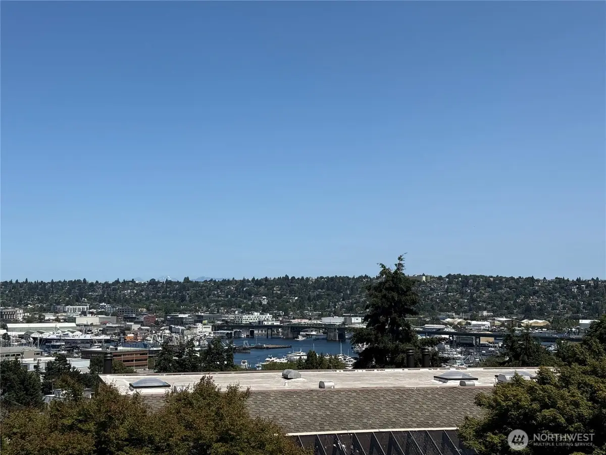 3661 24th Place W #306, Seattle, WA 98199 - #1