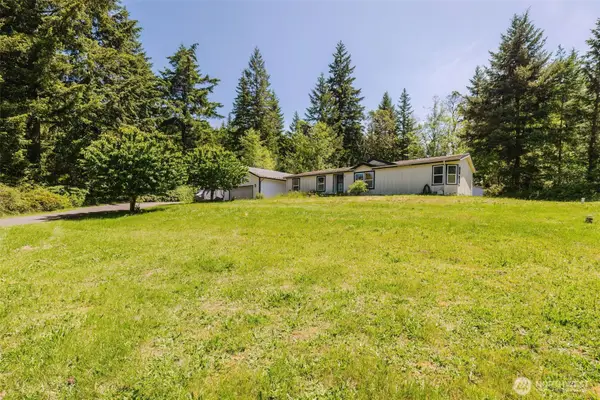 1320 SW Hollyhock Lane, Port Orchard, WA 98366