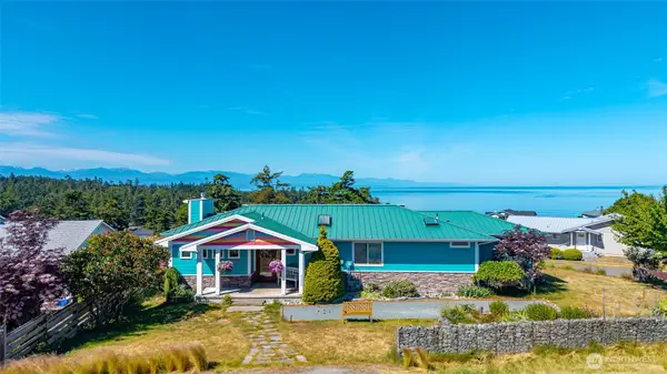 682 El Prado Avenue, Coupeville, WA 98239