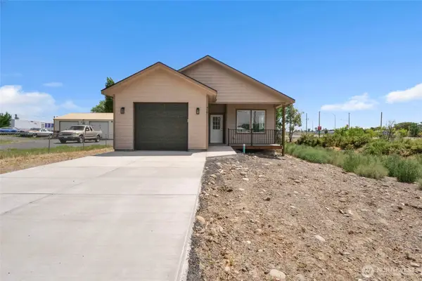 419 5th Ave Se, Quincy, WA 98851